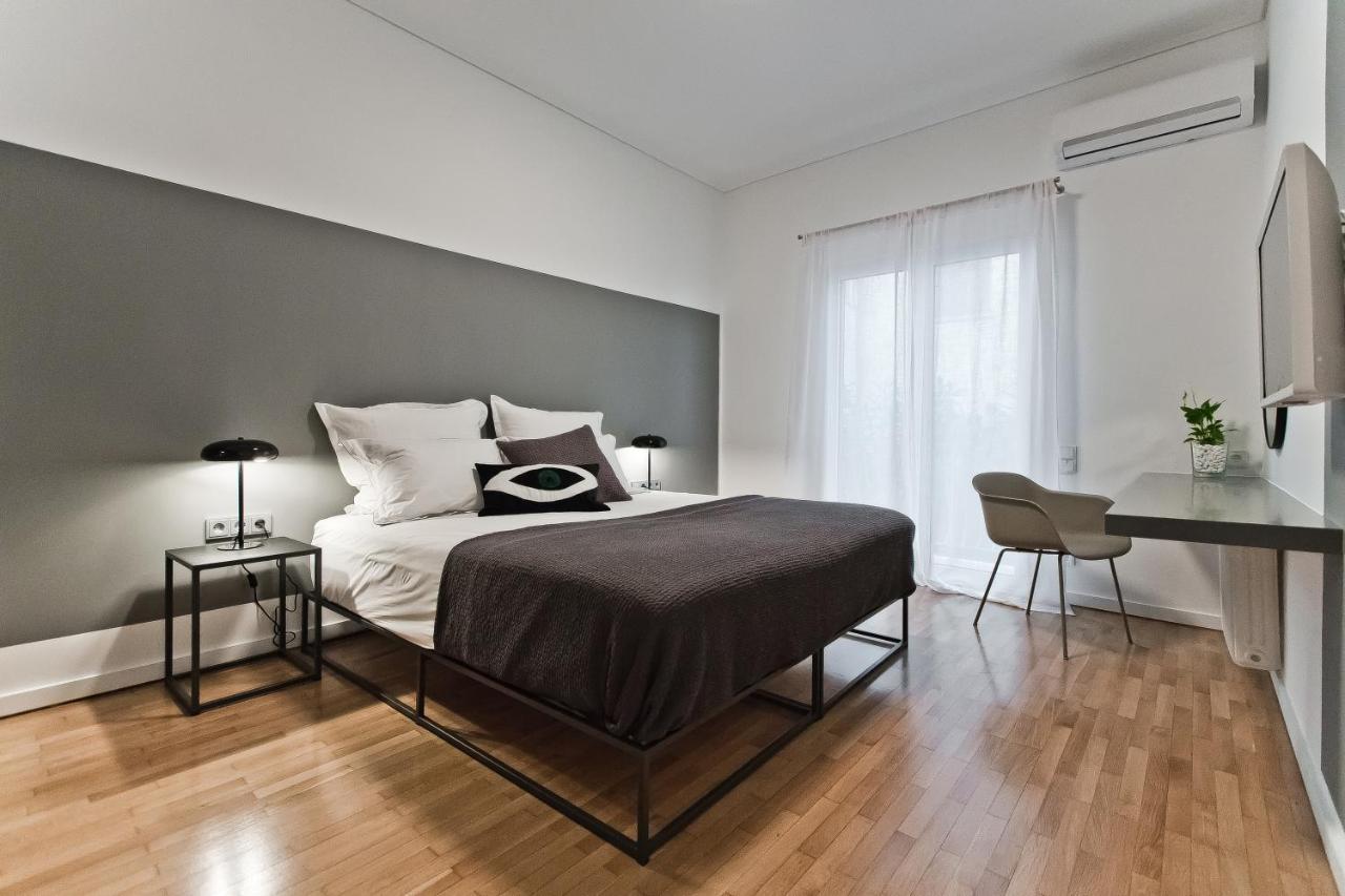 Bag- Boutique Apartment Grey - Hilton Area เอเธนส์ ภายนอก รูปภาพ