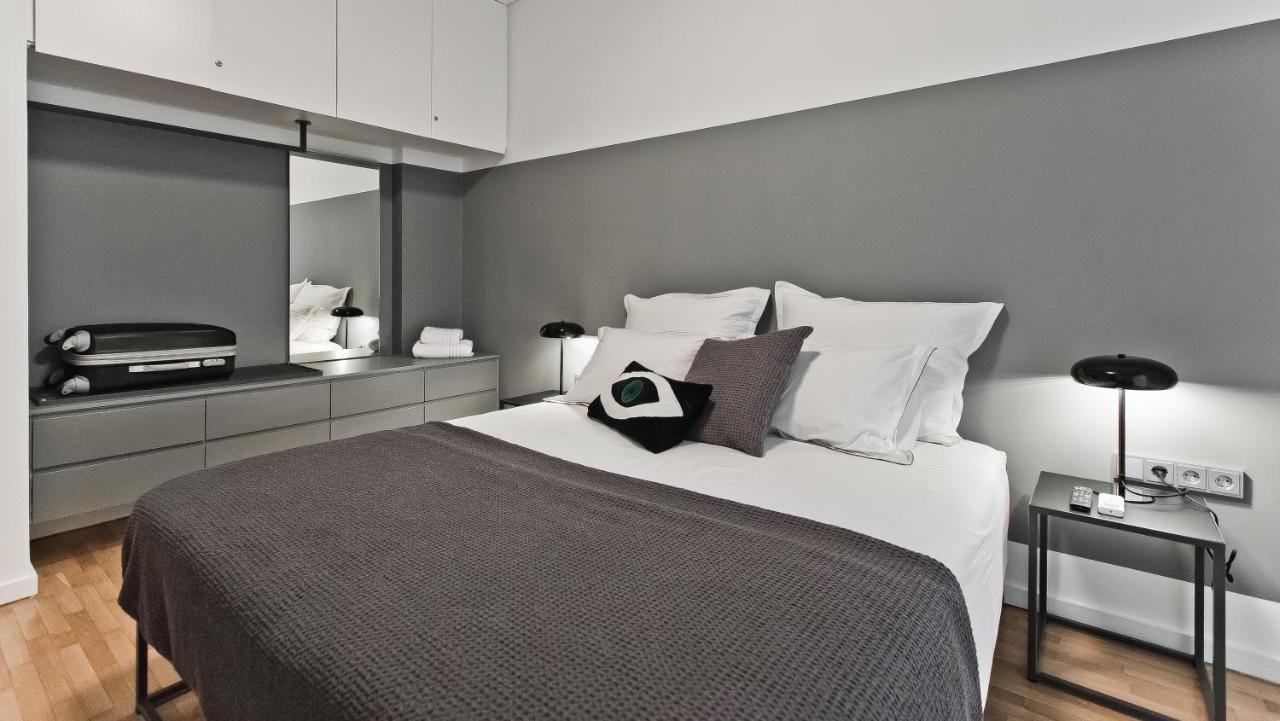 Bag- Boutique Apartment Grey - Hilton Area เอเธนส์ ภายนอก รูปภาพ