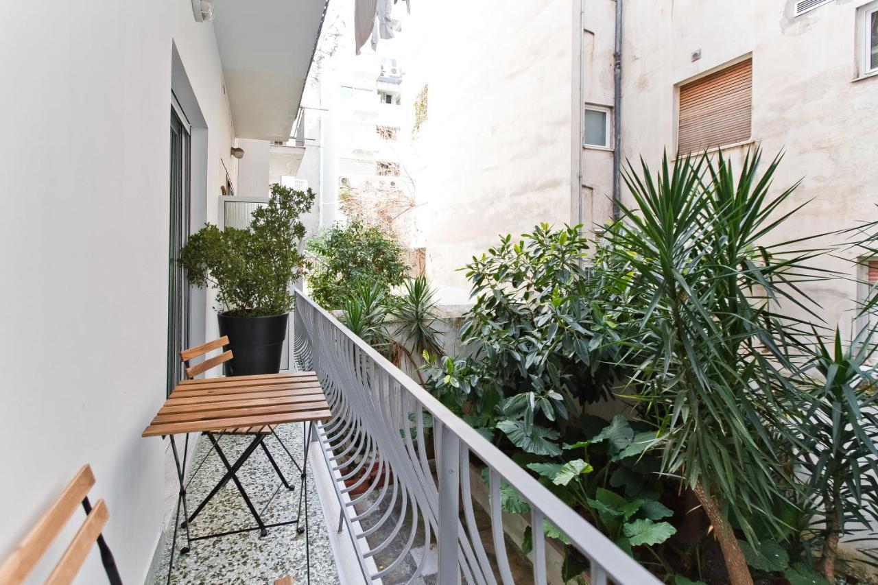 Bag- Boutique Apartment Grey - Hilton Area เอเธนส์ ภายนอก รูปภาพ