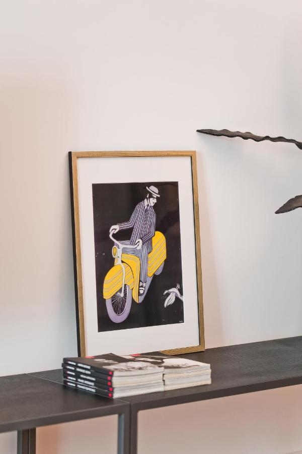 Bag- Boutique Apartment Grey - Hilton Area เอเธนส์ ภายนอก รูปภาพ